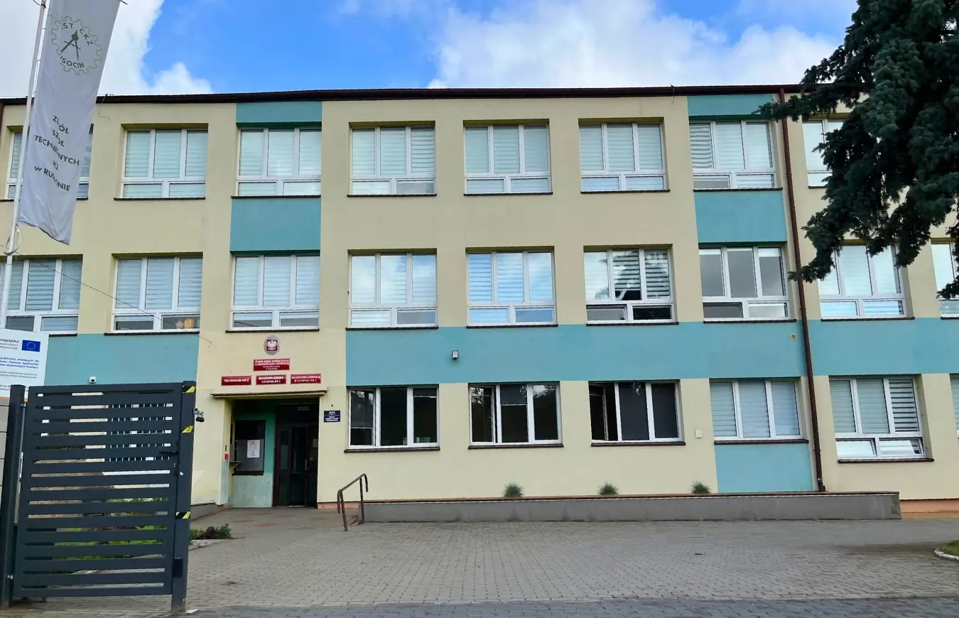Zespół Szkół Rusocin